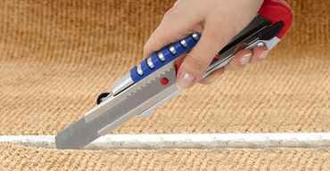 Carpet cutting and installation UAE