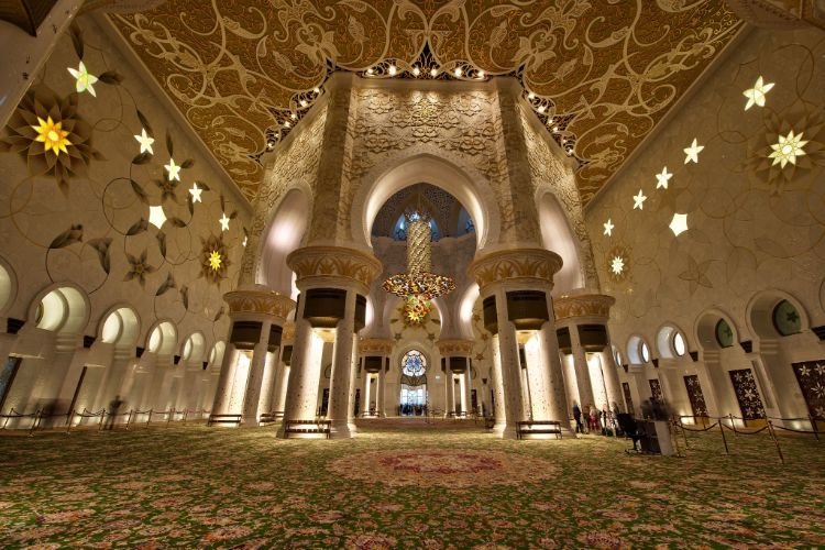 Mosque Carpets Installation Dubai