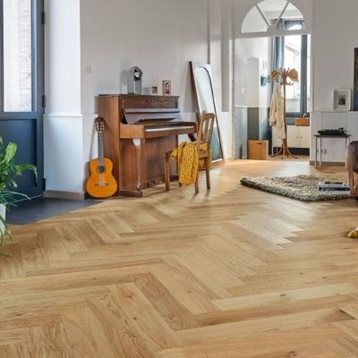 Experienced parquet flooring installation
